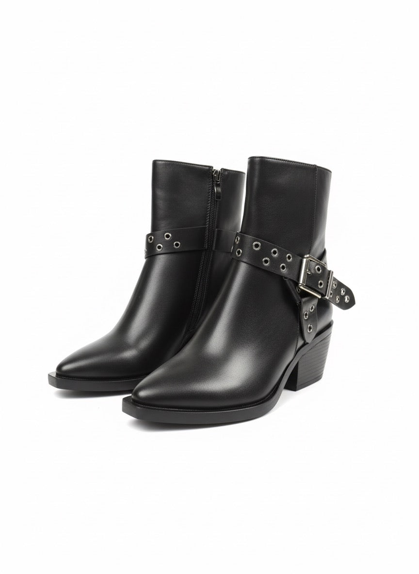 Mila Ankle Boots – Black