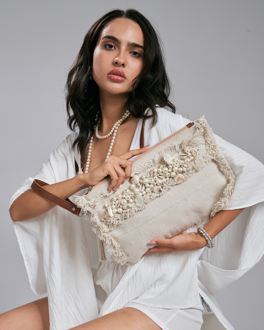 Coral way clutch - cream