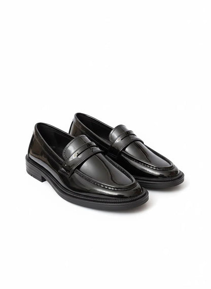 The Gloss Loafer - Black