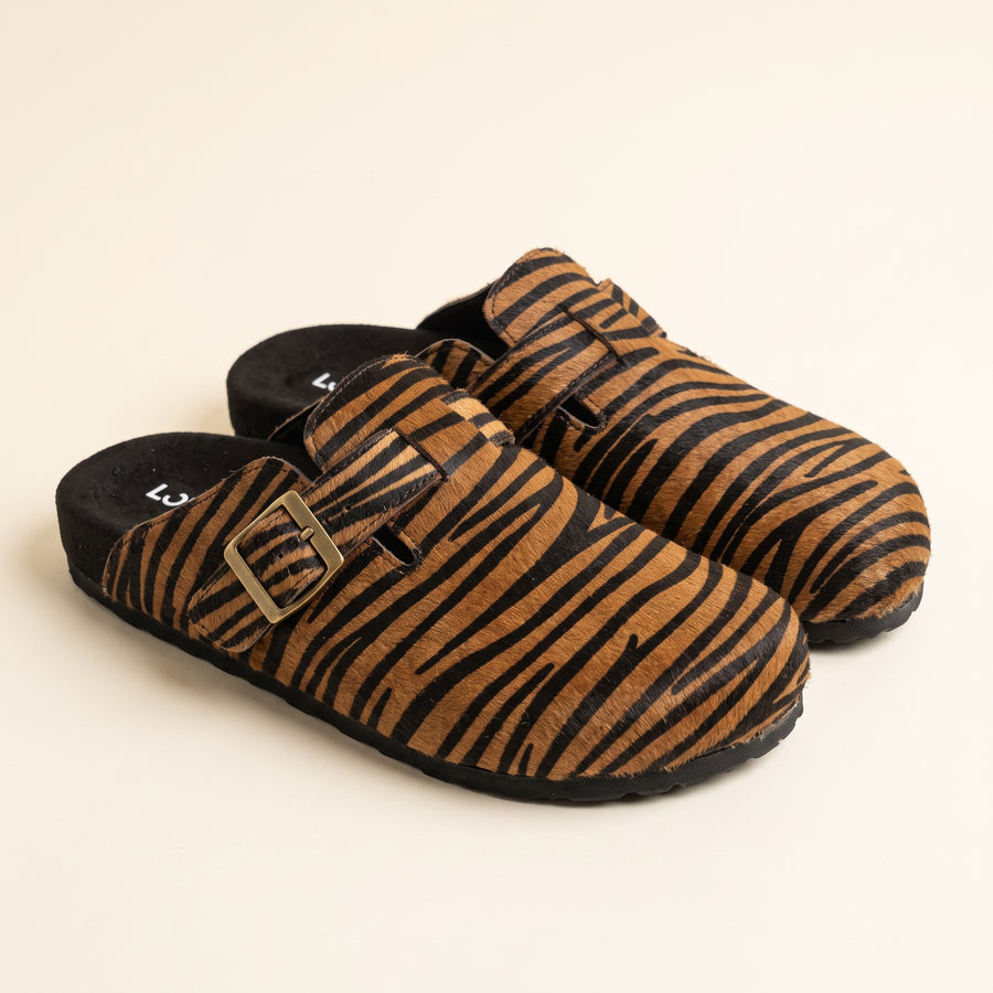 Milo Clogs – Brown Zebra