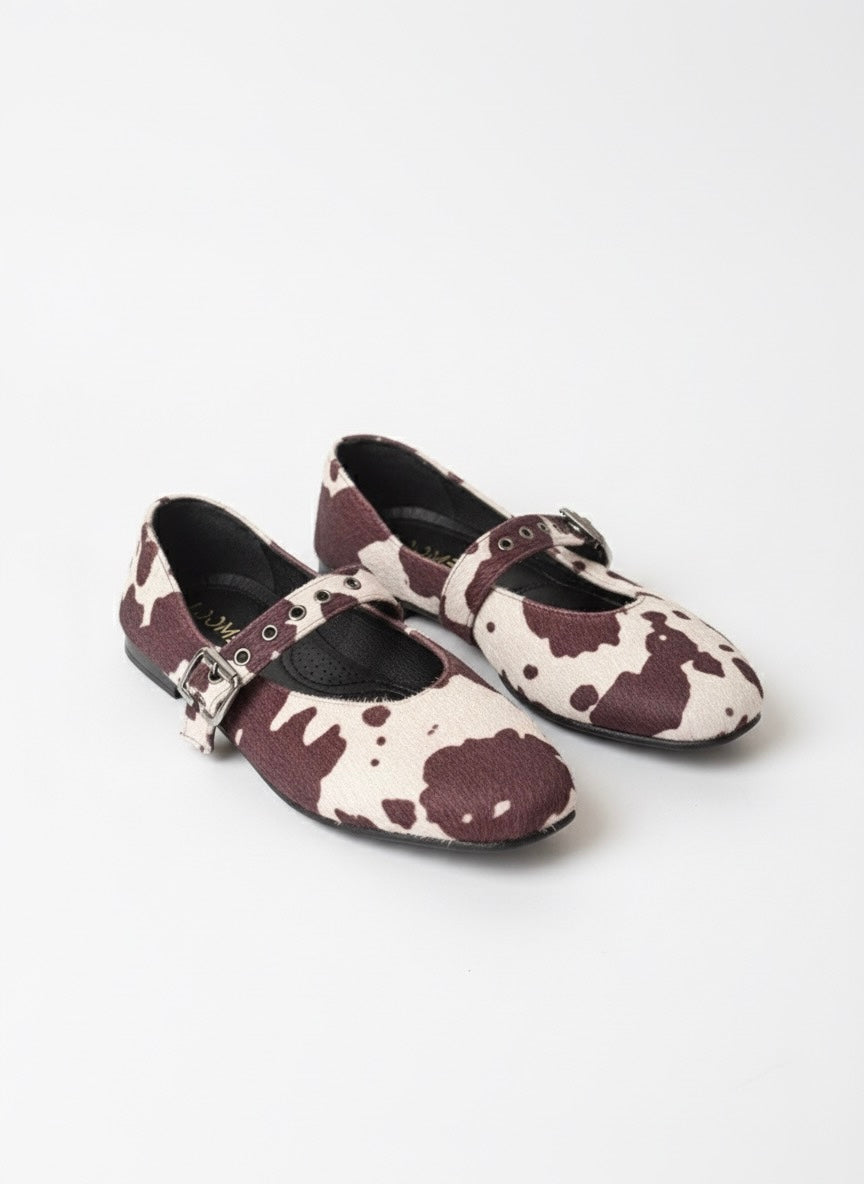 The Cowgirl Flat - Brown * White