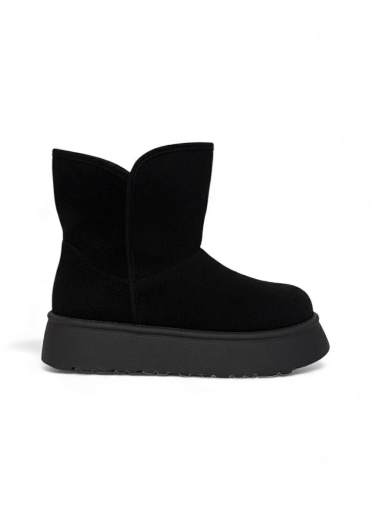 Cozy Cloud Boots - Black
