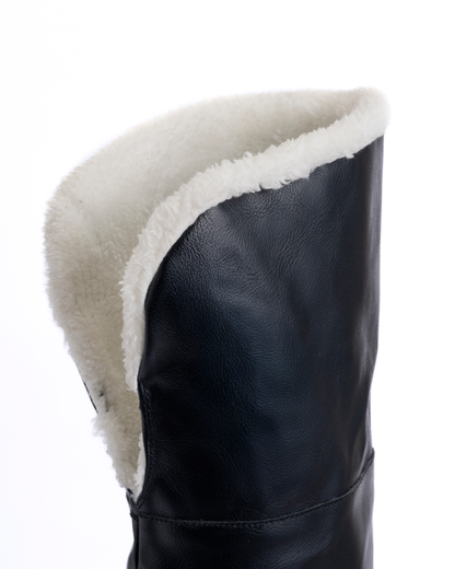 Over knee Black Boots - Fur