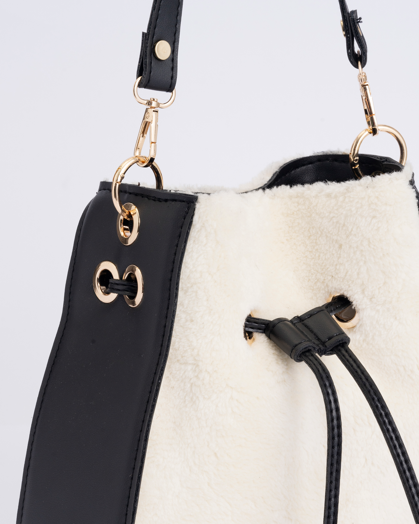 Fur dream bucket bag - Black