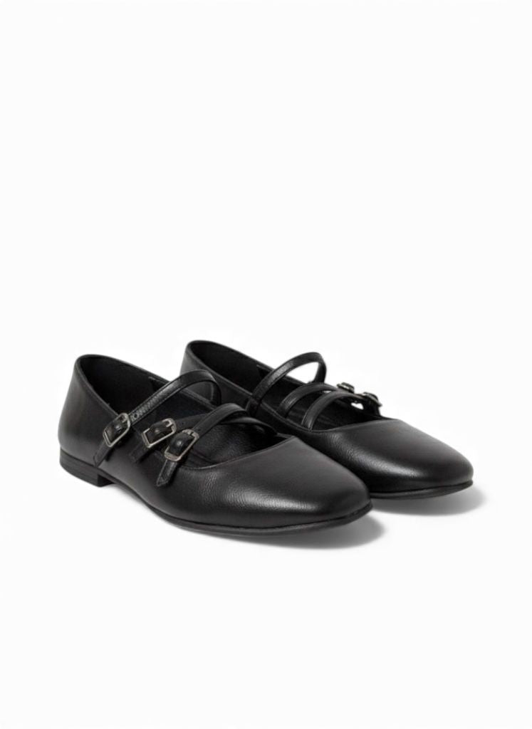 The Buckle Flats - Black