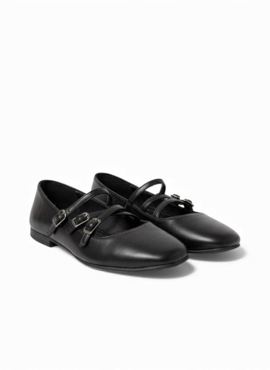 The Buckle Flats - Black
