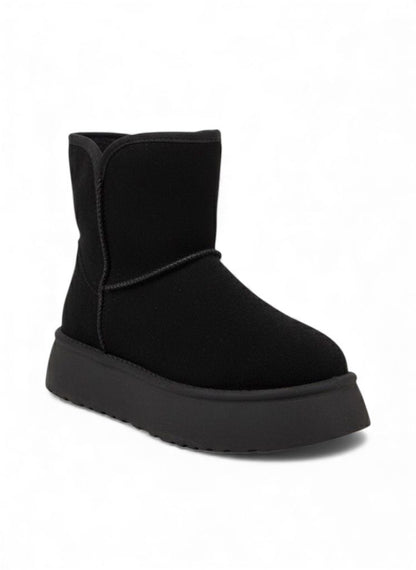 Cozy Cloud Boots - Black