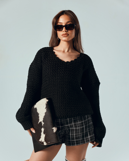 Aurora Knits Pullover - Black