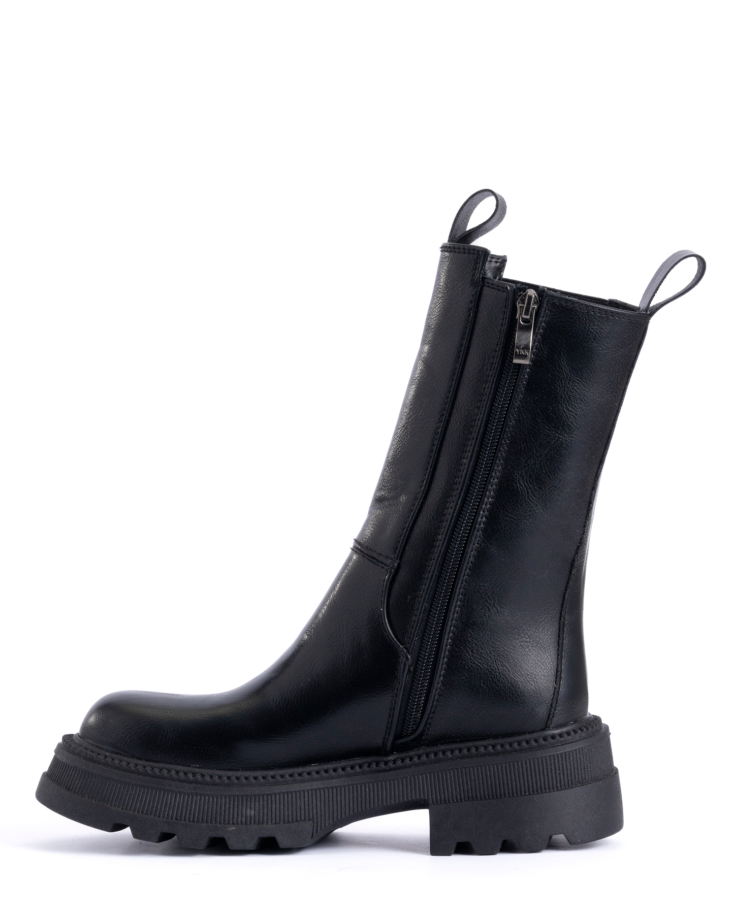 Classic Chelsea Boots - Black